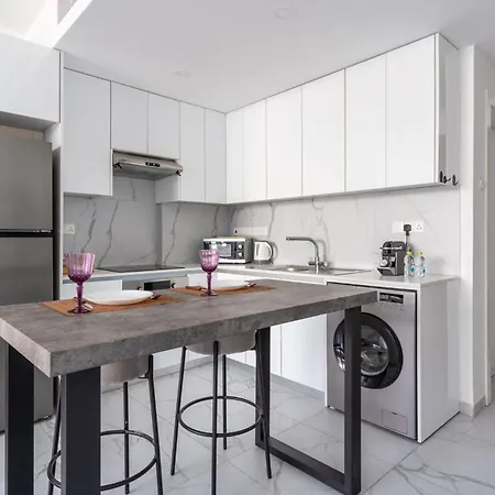 公寓 Coastal 2br Sea View Near Mackenzie 拉纳卡